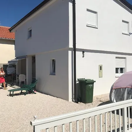 Banic Apartment Vir